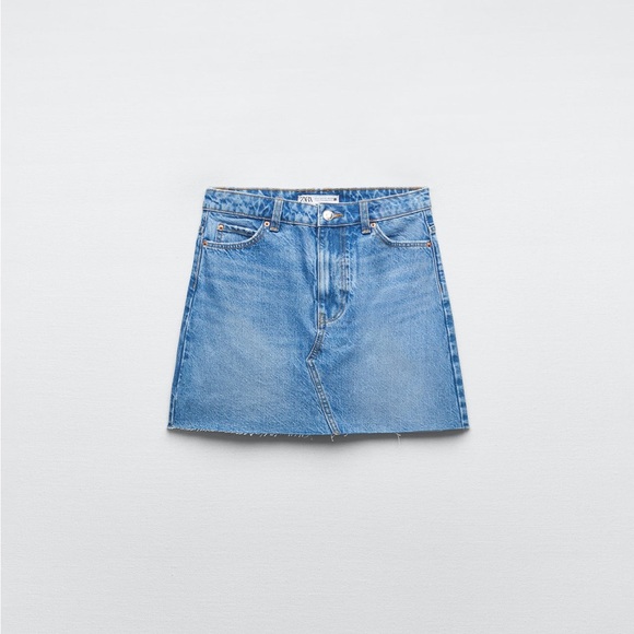 NWOT Zara Mini Denim Skirt - Picture 3 of 9